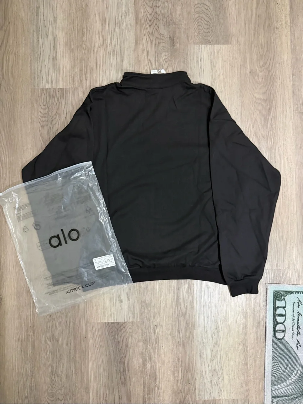 ALO Yoga Men’s Black Half-Zip Pullover Sweatshirt